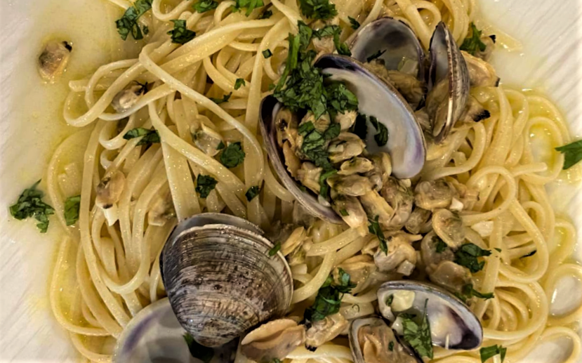 Linguine con salsa di vongole